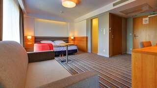 Отель Hotel SKAL Устроне-Морске Двухместный номер с 1 кроватью или 2 отдельными кроватями "Комфорт"-4