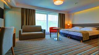 Отель Hotel SKAL Устроне-Морске Двухместный номер с 1 кроватью или 2 отдельными кроватями "Комфорт"-6